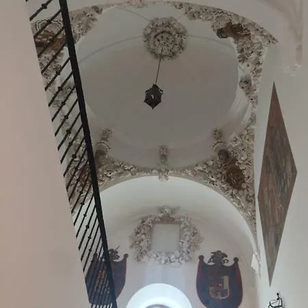 Ap. Palacete Marques D La Vega Antequera Exterior photo